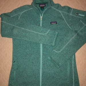 Woman’s Patagonia Zip Up Jacket